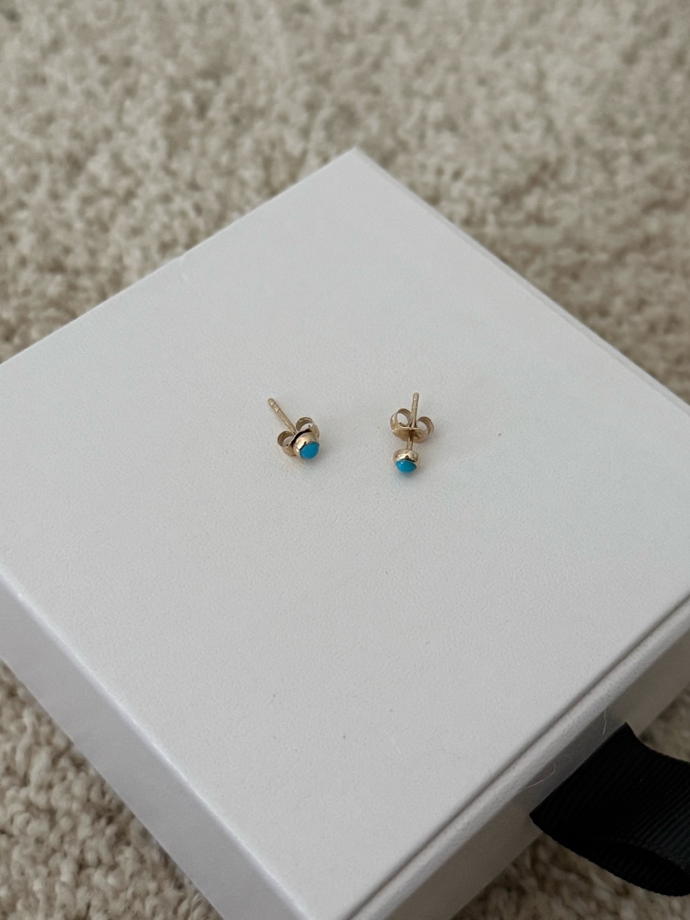 Mejuri 14K Solid Gold Turquoise Cabochon Earrings